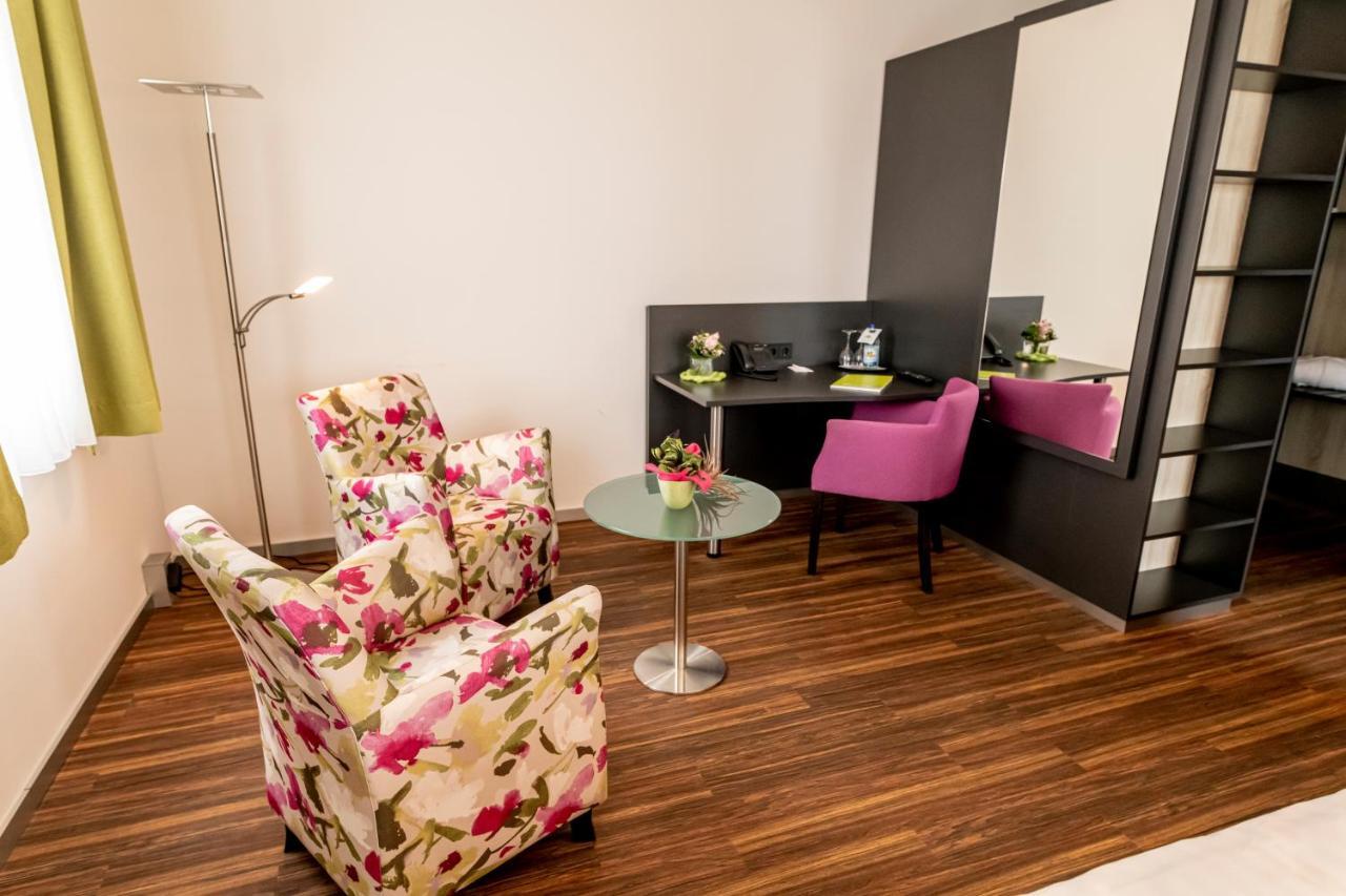 רנינגן Hotel Campo מראה חיצוני תמונה