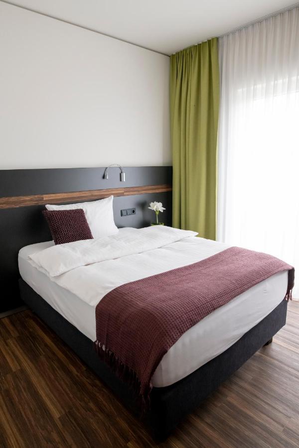 רנינגן Hotel Campo מראה חיצוני תמונה